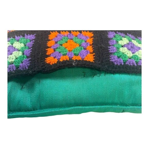 Vintage Hand Made Throw Pillow Crochet Granny Square Boho Decor Green Roseanne - Picture 6 of 8